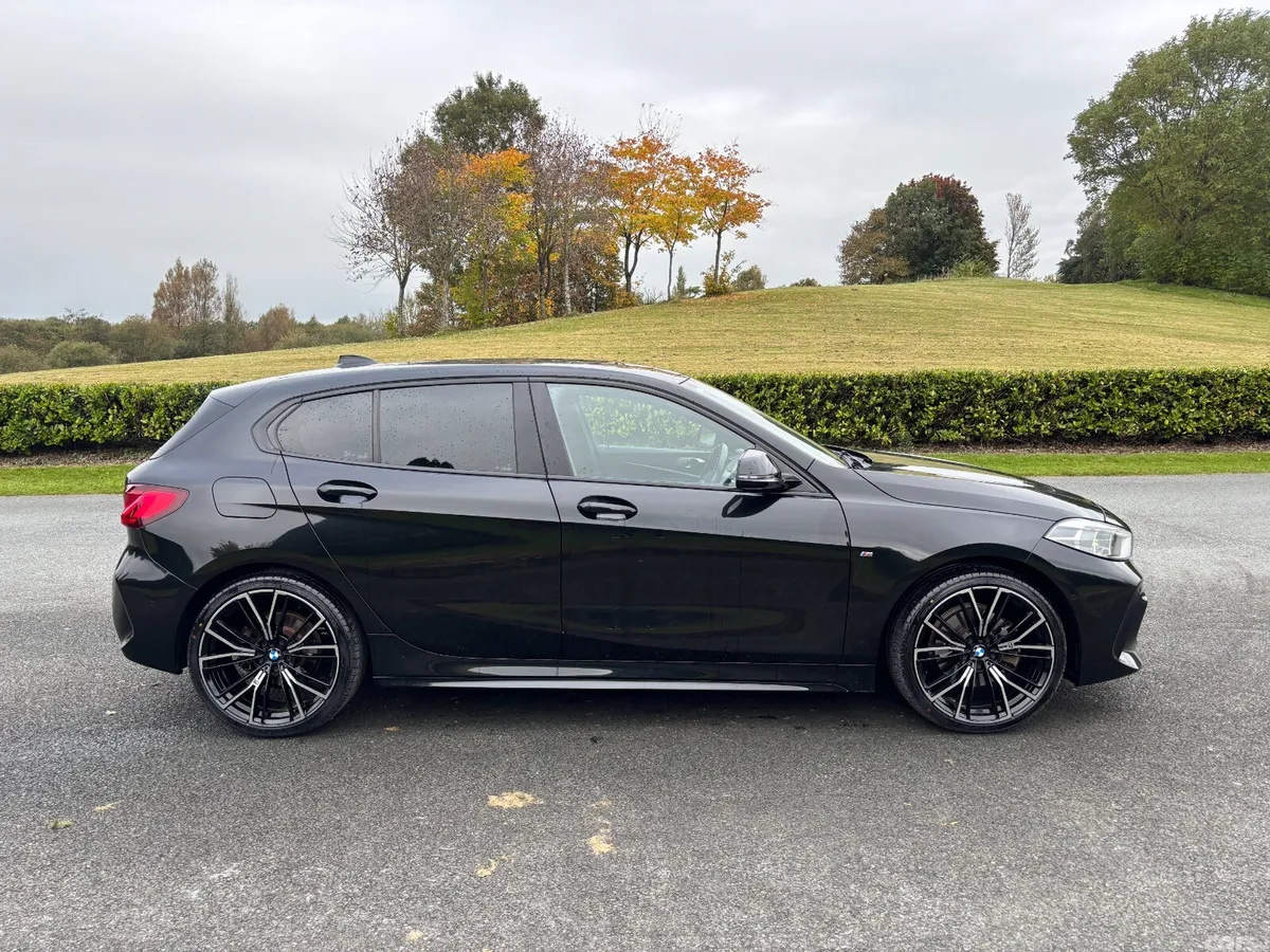 BMW 1-Series Hatchback, Diesel, 2022, Black