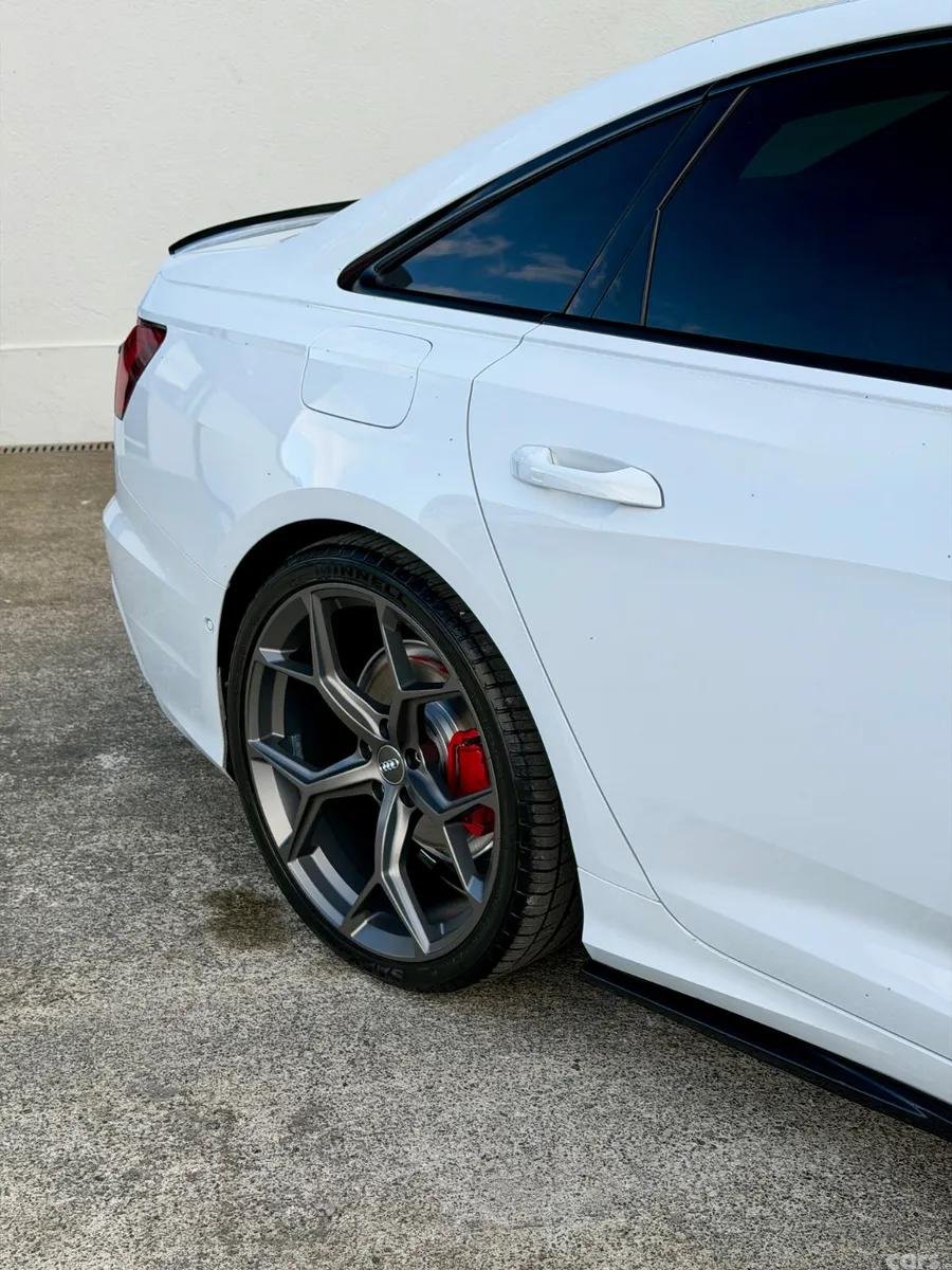Audi A6 Saloon, Diesel, 2019, White