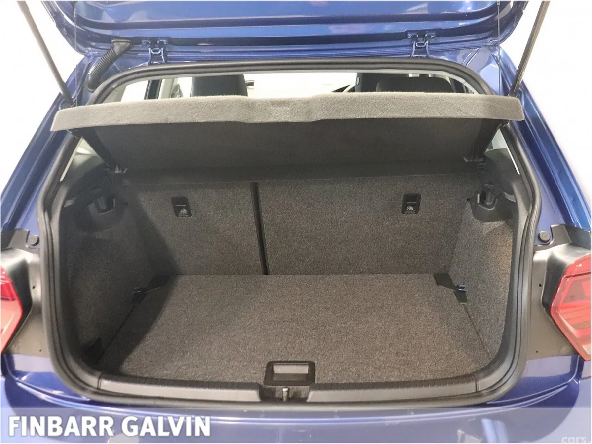 Volkswagen Polo Hatchback, Petrol, 2020, Blue