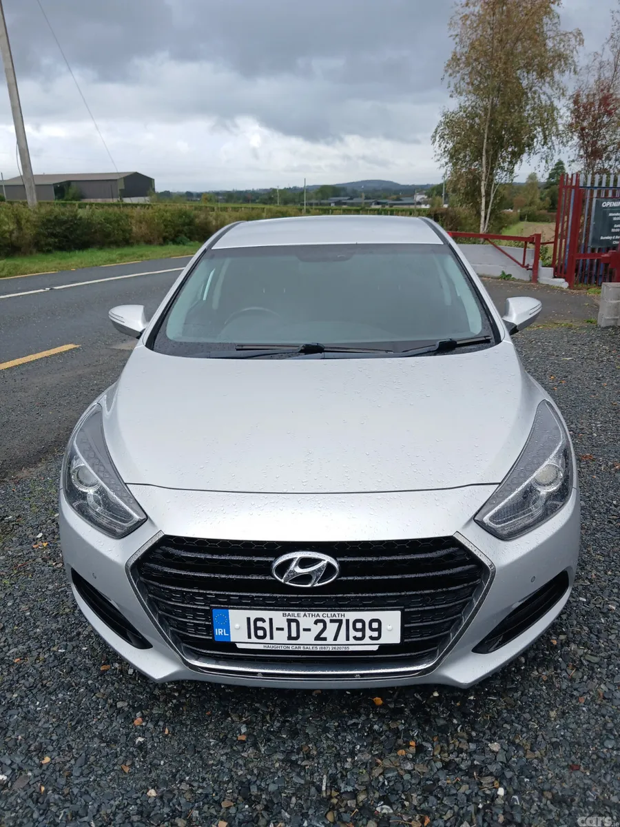 Hyundai i40 Saloon, Diesel, 2016, Silver