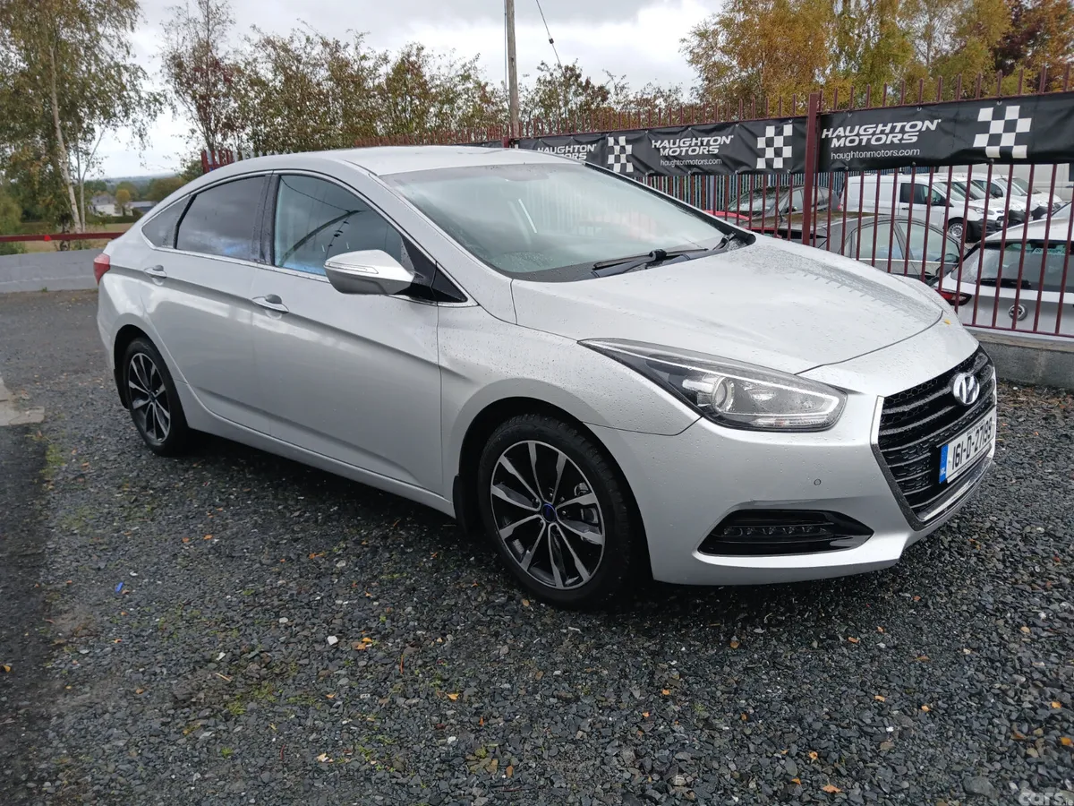 Hyundai i40 Saloon, Diesel, 2016, Silver