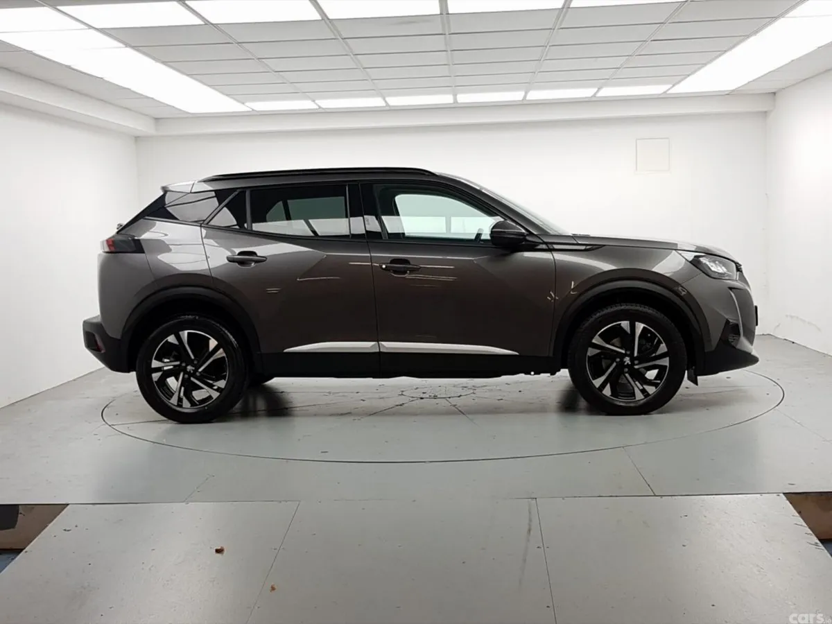 Peugeot 2008 MPV, Petrol, 2021, Grey