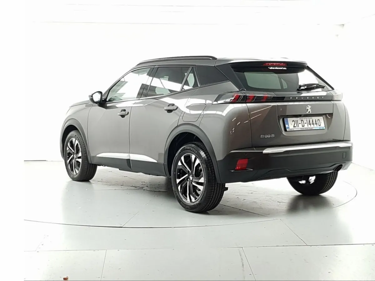 Peugeot 2008 MPV, Petrol, 2021, Grey