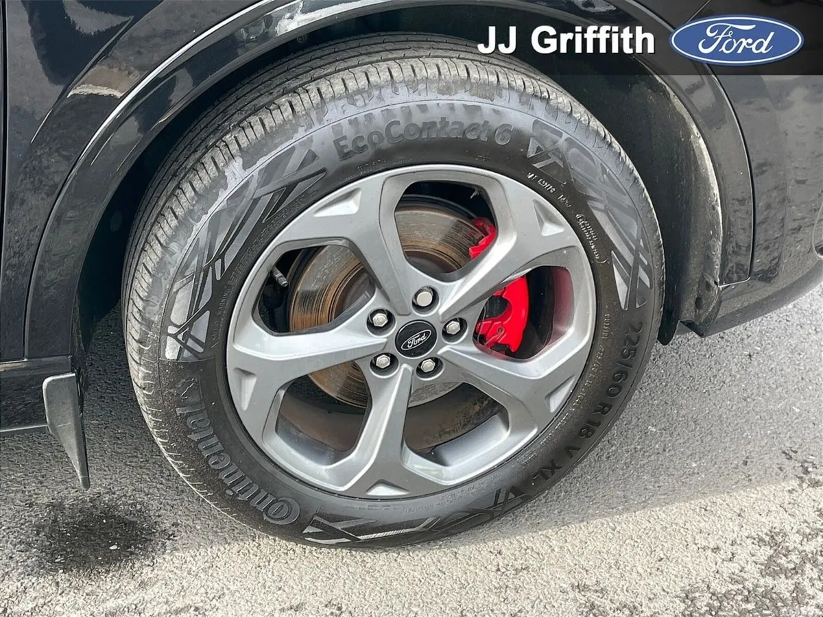 Ford Kuga SUV, Petrol Plug-in Hybrid, 2024, Black