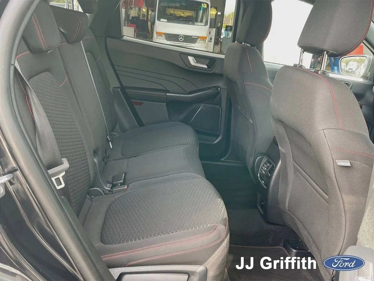 Ford Kuga SUV, Petrol Plug-in Hybrid, 2024, Black