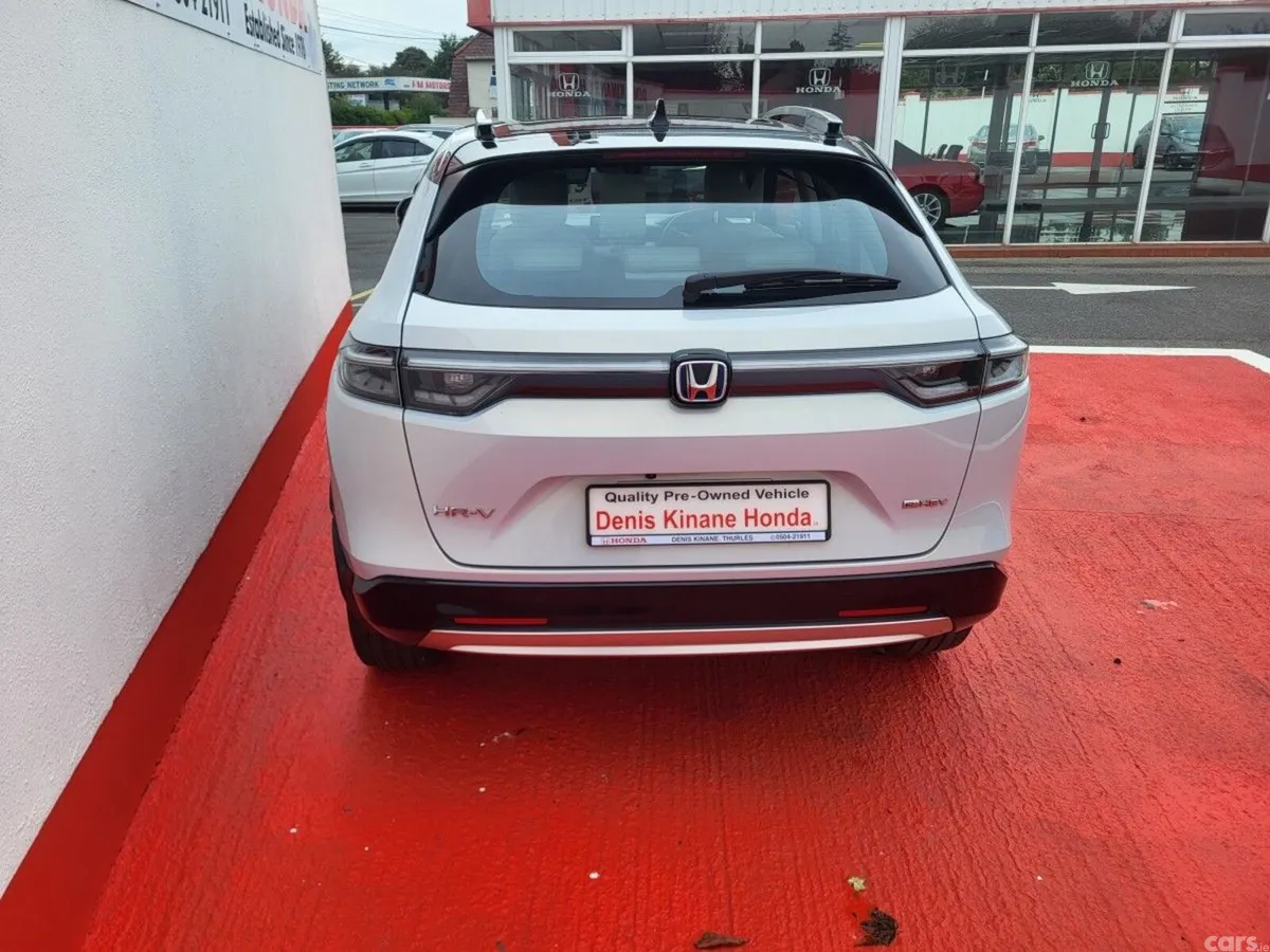 Honda HR-V SUV, Petrol Hybrid, 2023, White