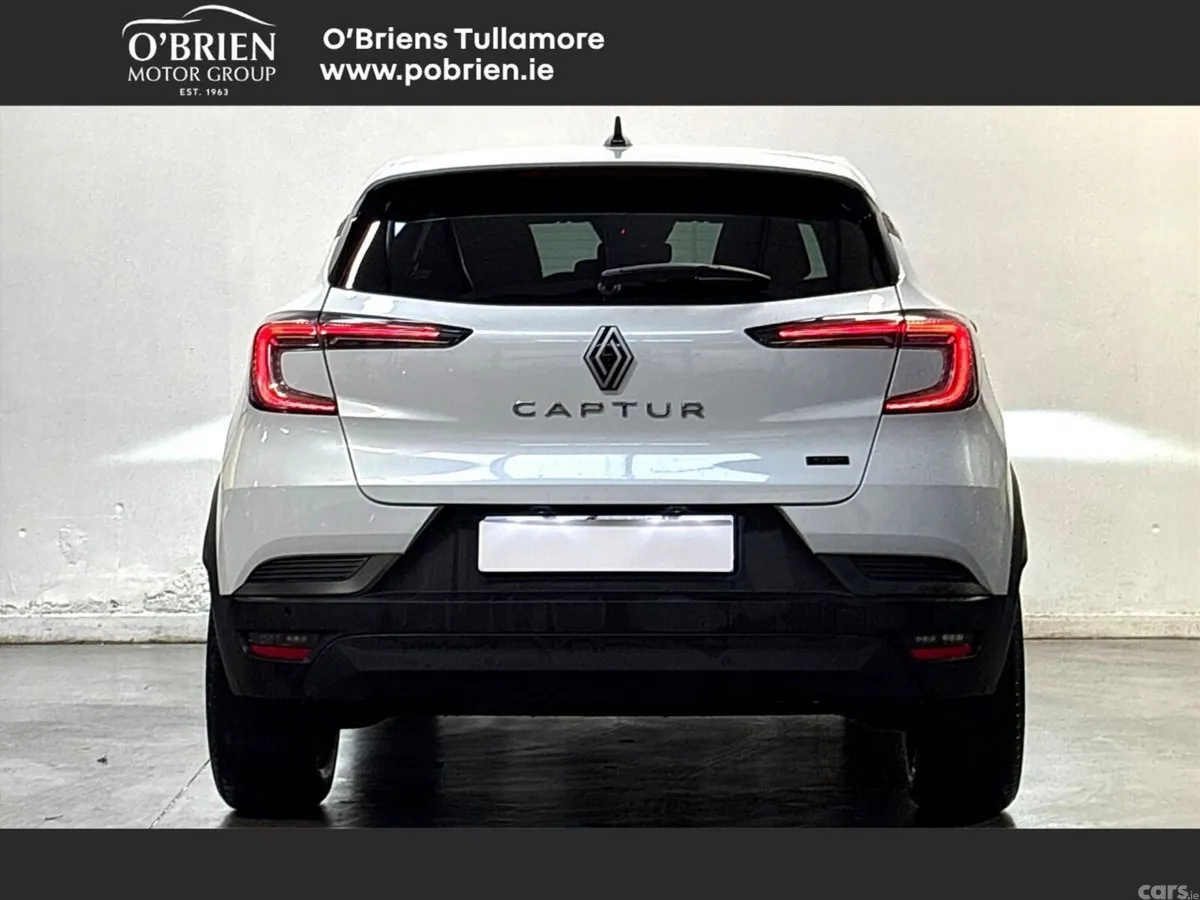 Renault Captur Hatchback, Petrol Hybrid, 2026, White