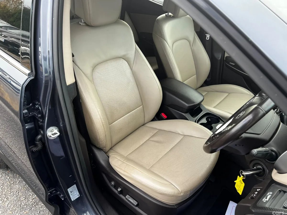 Hyundai Santa Fe SUV, Diesel, 2016, Blue