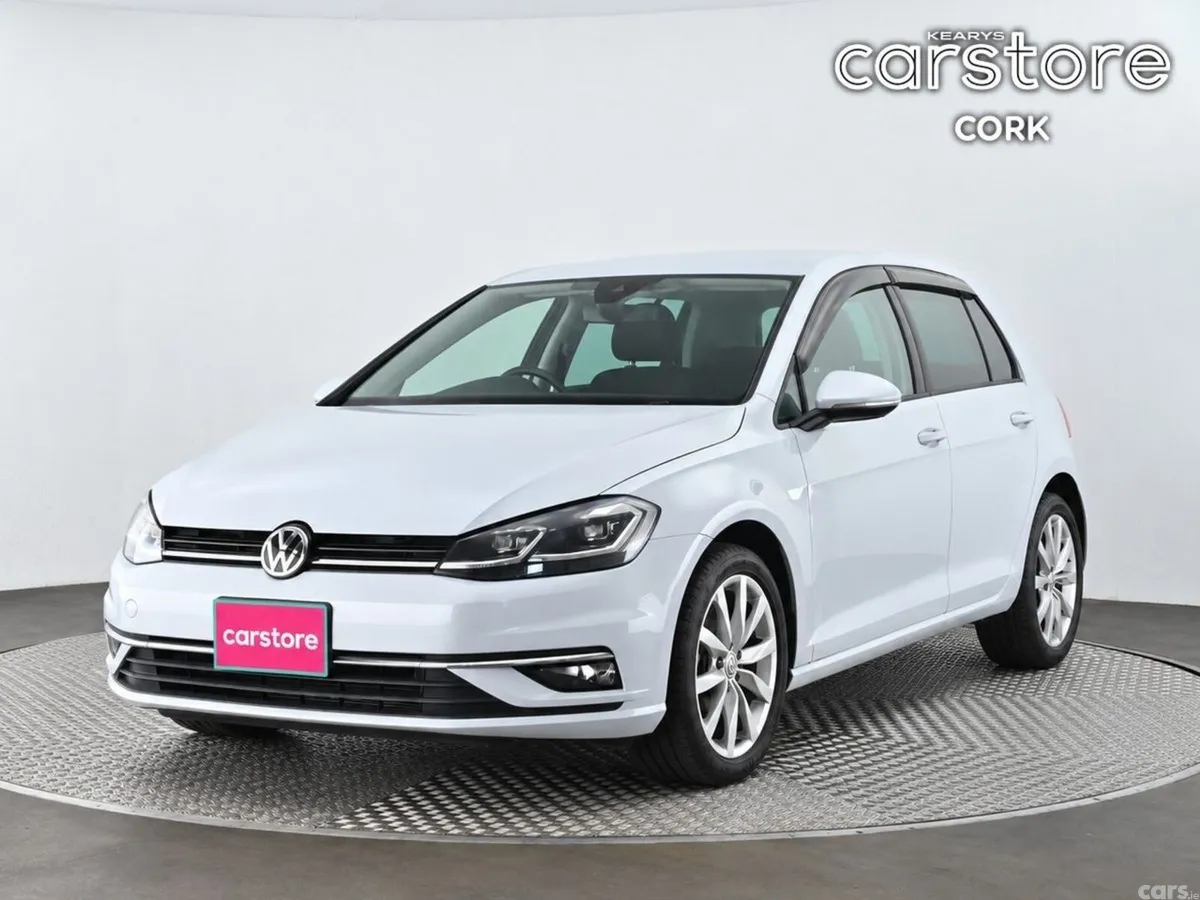 Volkswagen Golf Hatchback, Petrol, 2018, White