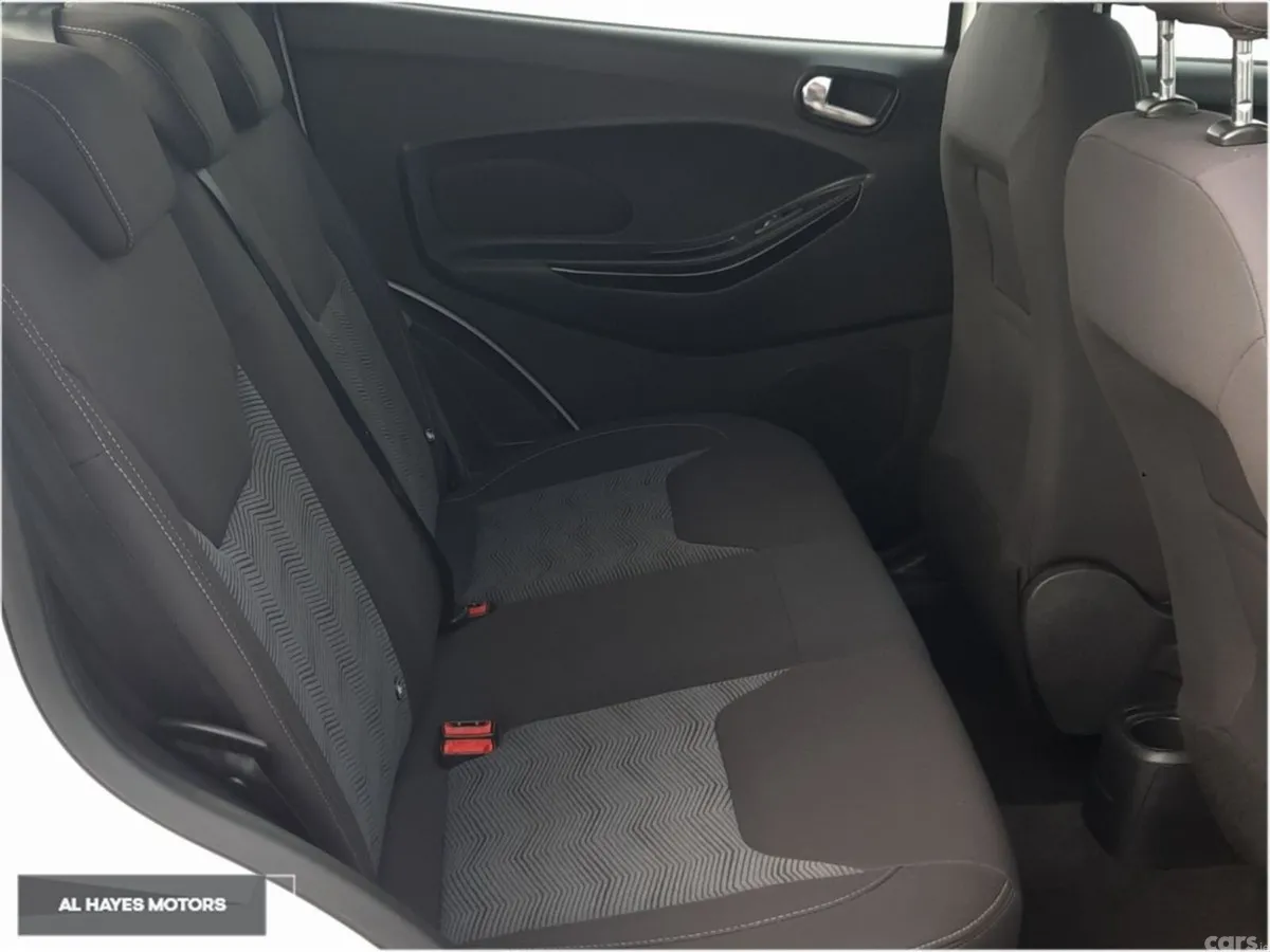 Ford KA Hatchback, Petrol, 2017, White