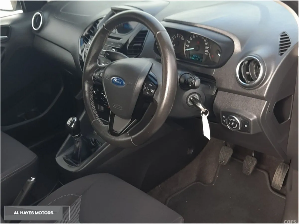 Ford KA Hatchback, Petrol, 2017, White