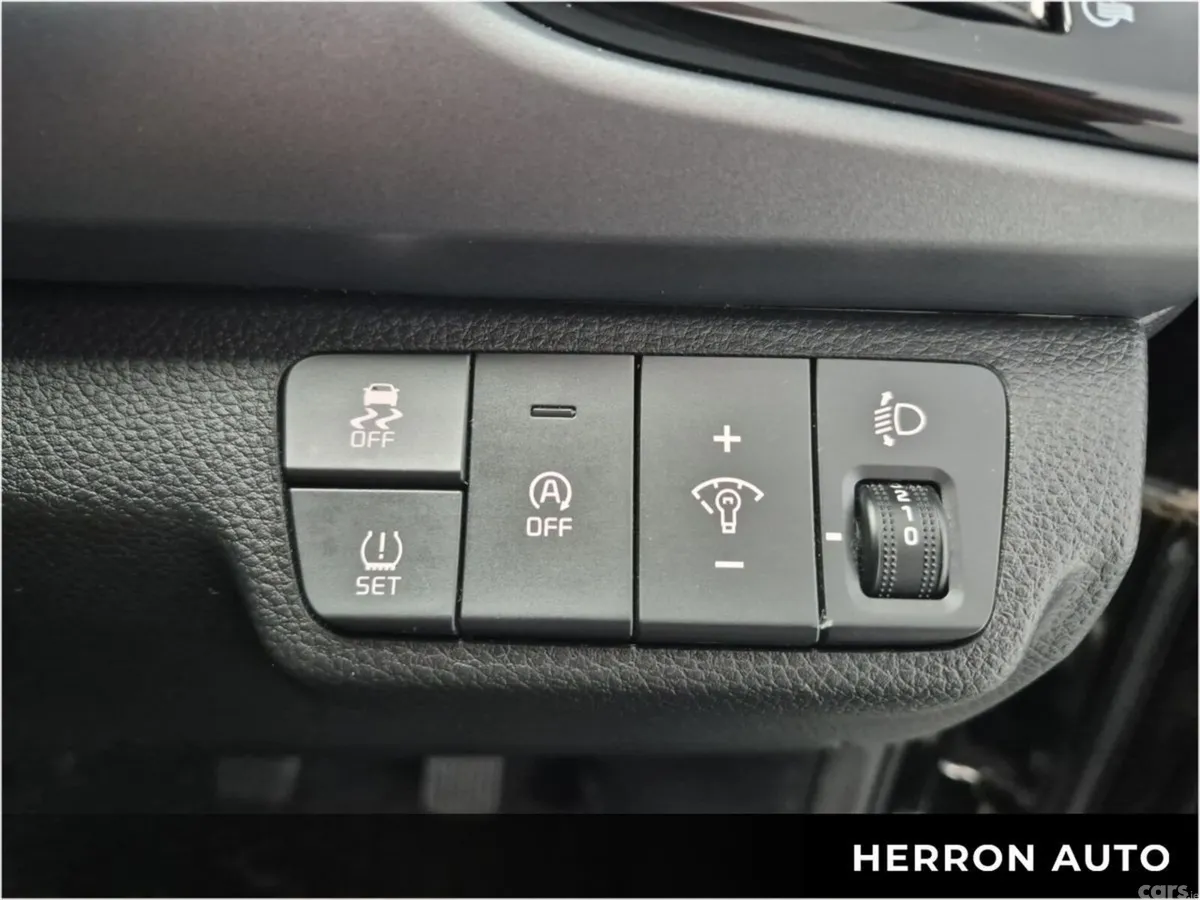 Kia Rio Hatchback, Petrol, 2023, Black