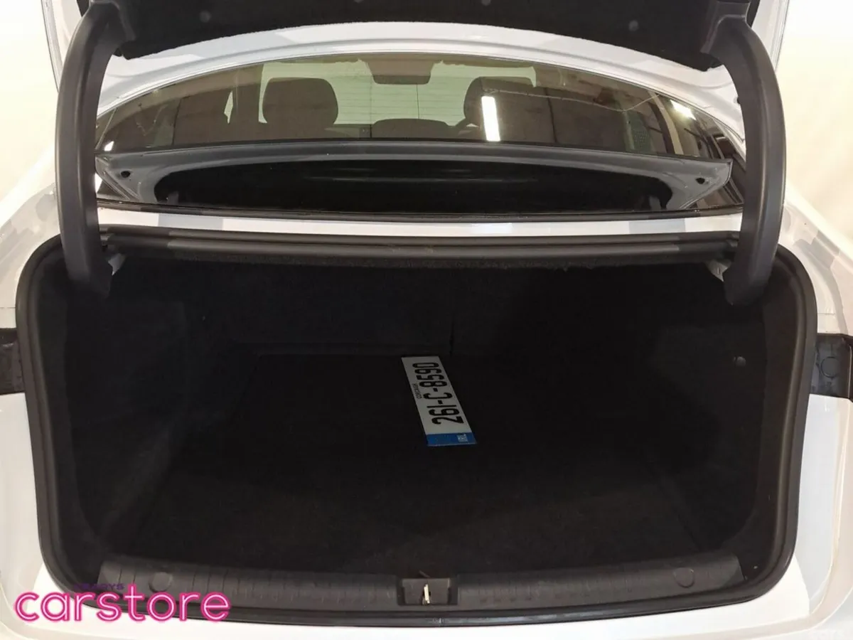 BYD Seal 6 Saloon, Petrol Plug-in Hybrid, 2026, White