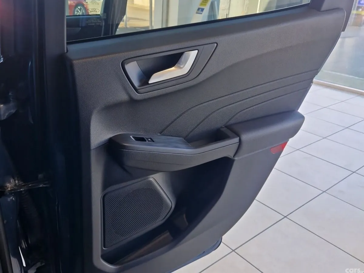 Ford Kuga SUV, Petrol Hybrid, 2022, Blue