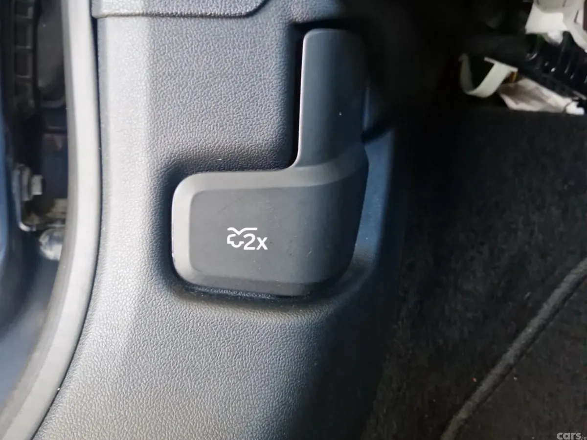 Ford Kuga SUV, Petrol Hybrid, 2022, Blue