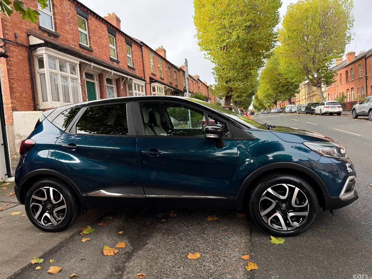 Renault Captur Hatchback, Diesel, 2019, Blue