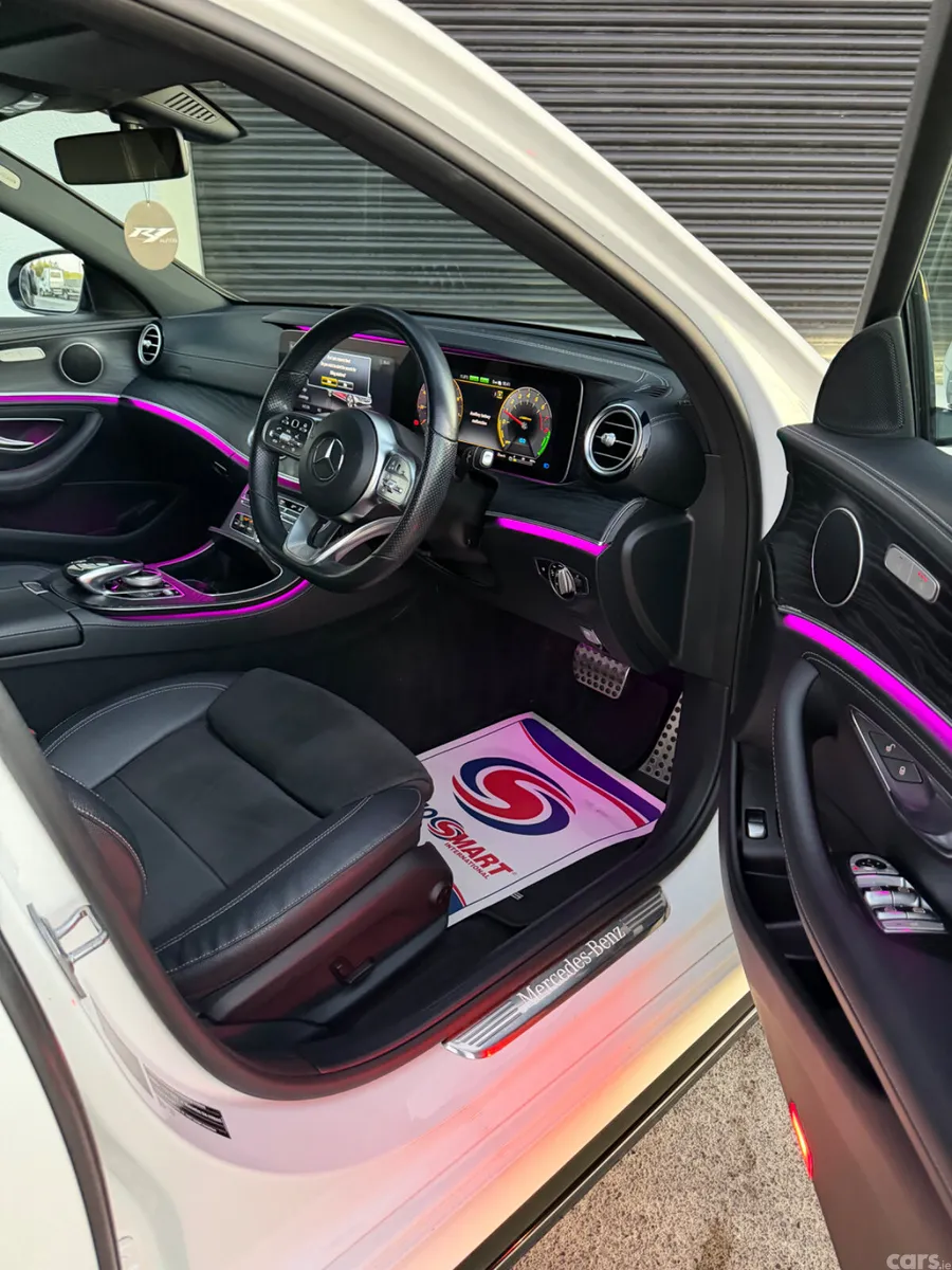 Mercedes-Benz 300 Saloon, Petrol Hybrid, 2020, White