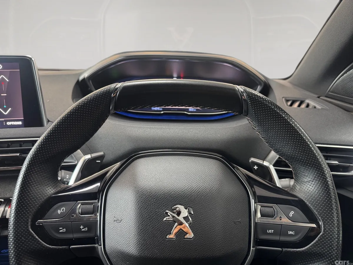 Peugeot 3008 MPV, Diesel, 2019, White