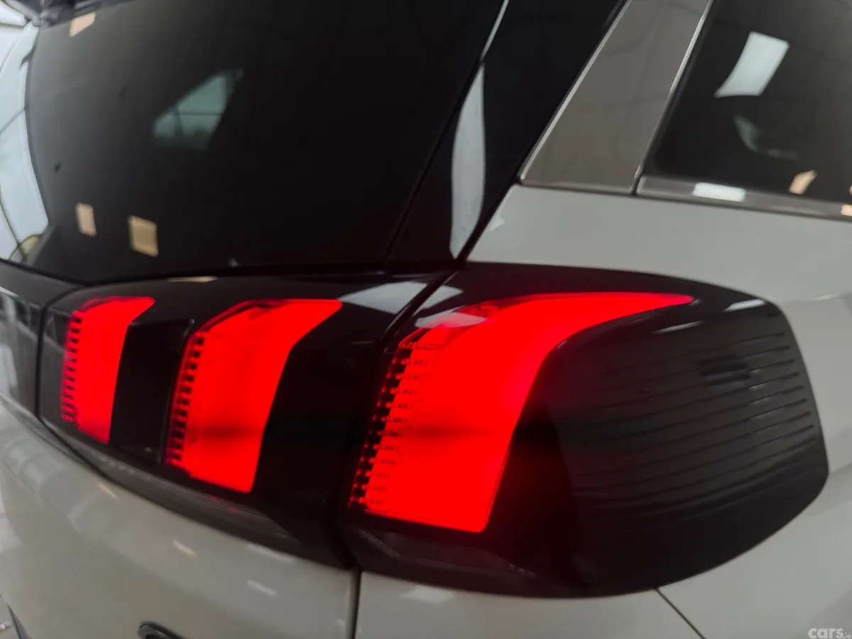 Peugeot 3008 MPV, Diesel, 2019, White