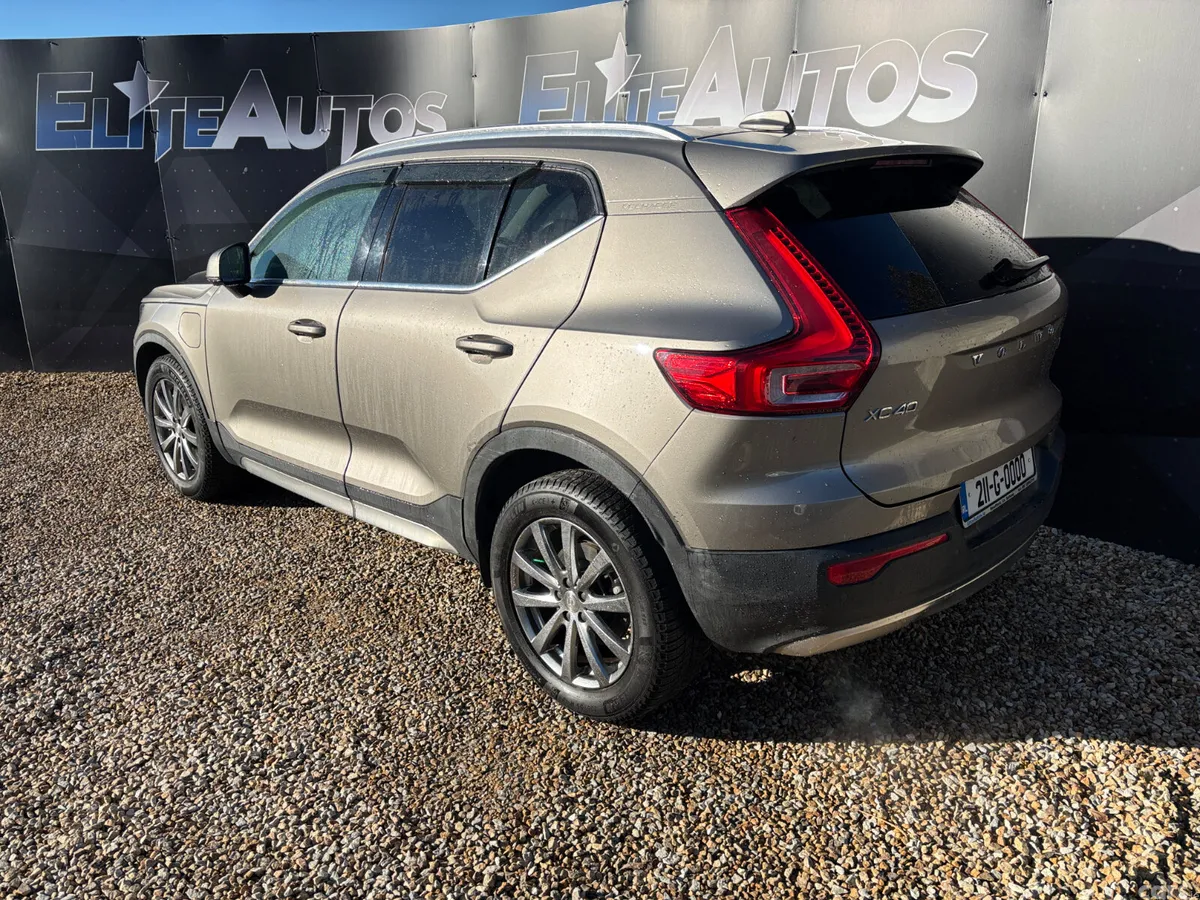 Volvo XC40 SUV, Petrol Plug-in Hybrid, 2021, Grey