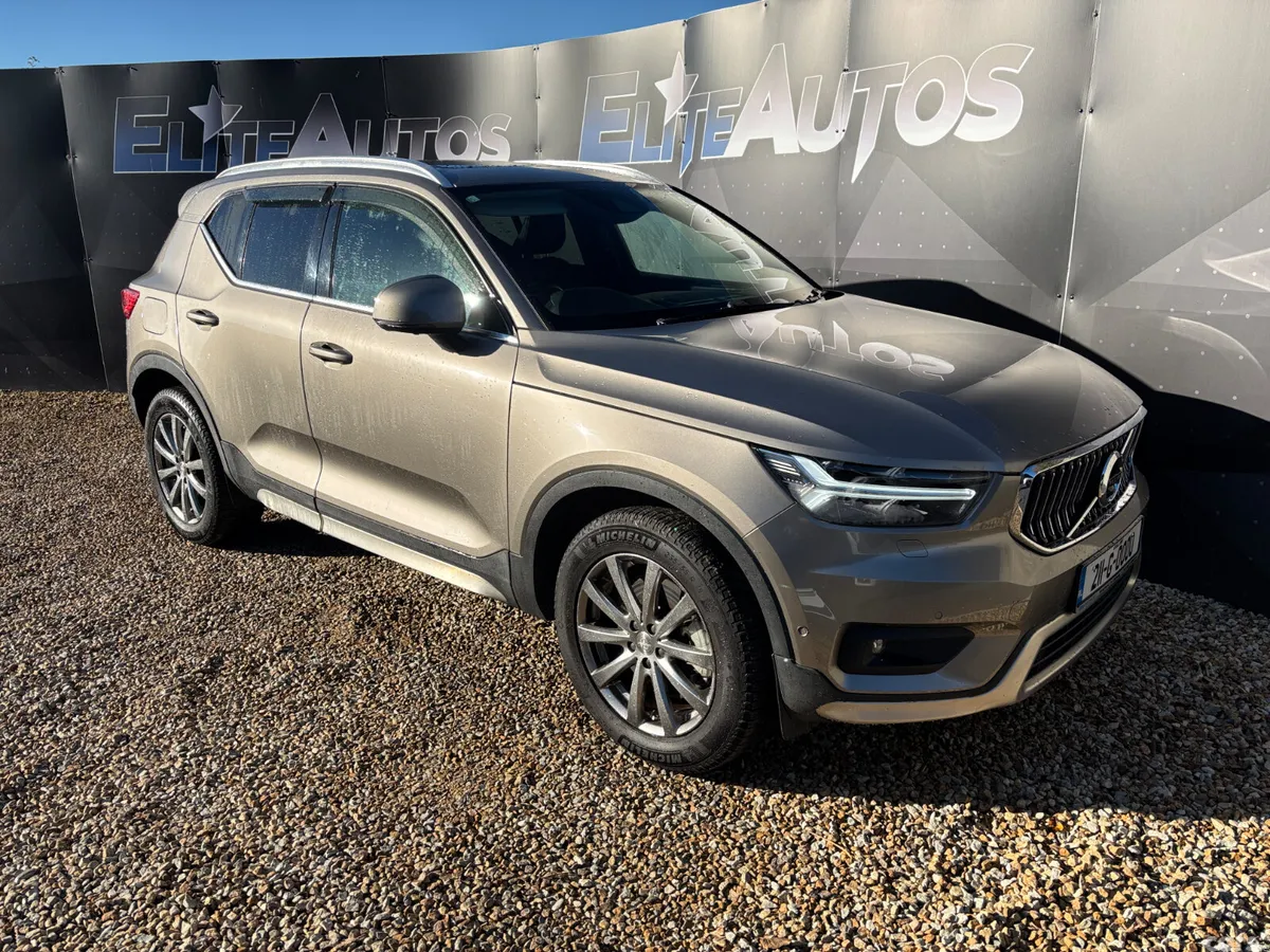 Volvo XC40 SUV, Petrol Plug-in Hybrid, 2021, Grey