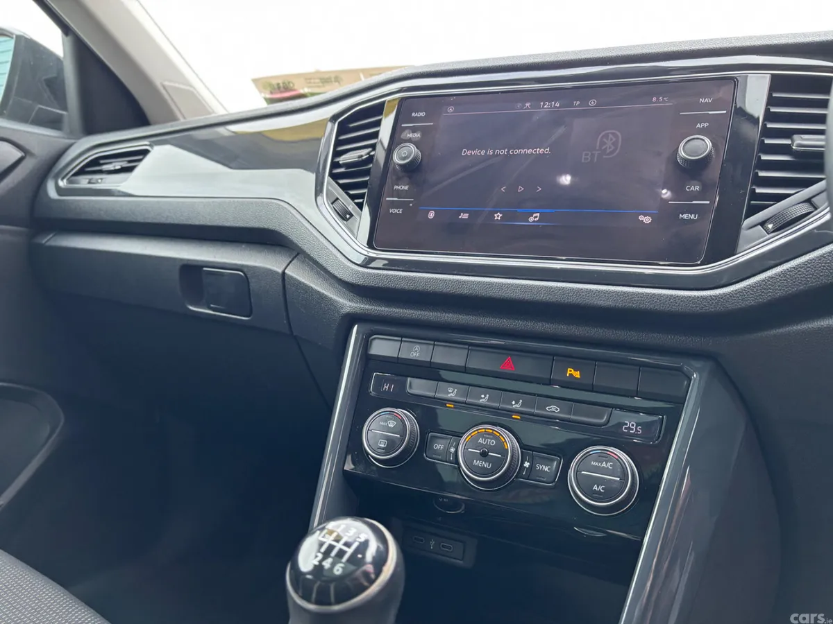 Volkswagen T-Roc SUV, Petrol, 2021, White