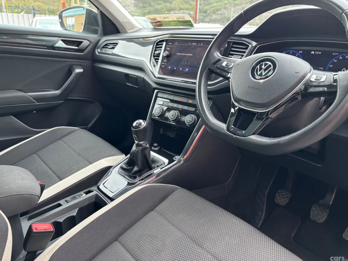 Volkswagen T-Roc SUV, Petrol, 2021, White