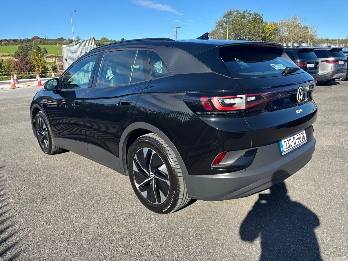 Volkswagen ID.4 SUV, Electric, 2023, Black