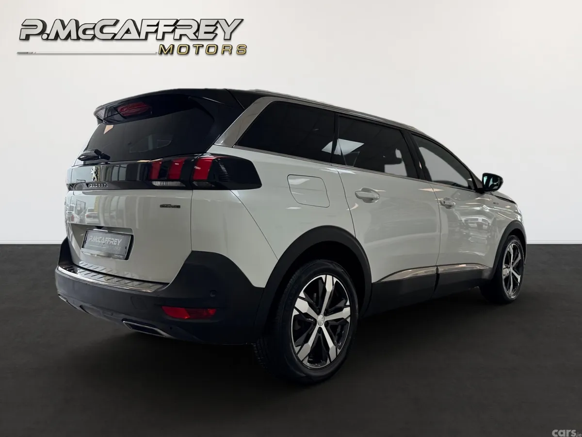 Peugeot 5008 MPV, Diesel, 2020, White