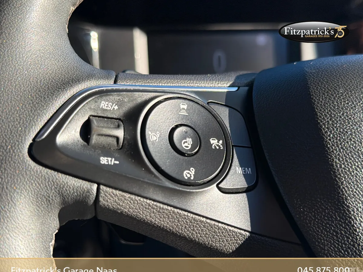 Opel Mokka SUV, Petrol, 2024, Grey