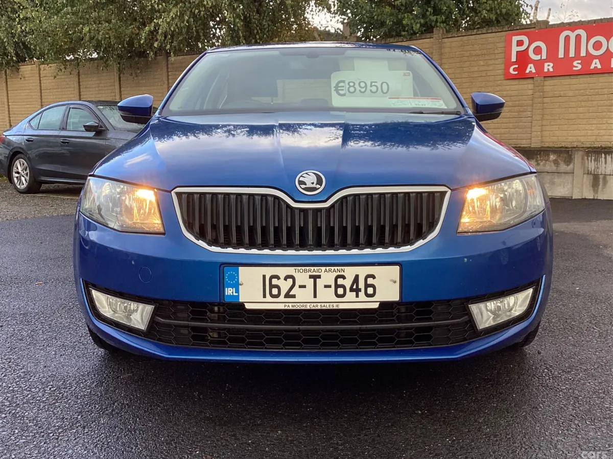 Skoda Octavia Saloon, Diesel, 2016, Blue