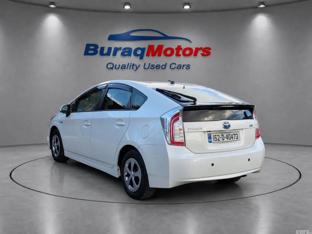 Toyota Prius Hatchback, Petrol Hybrid, 2015, White