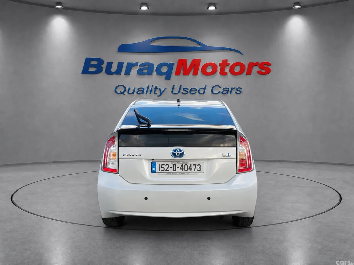 Toyota Prius Hatchback, Petrol Hybrid, 2015, White