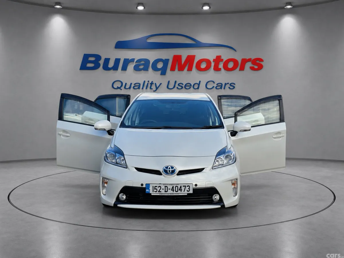 Toyota Prius Hatchback, Petrol Hybrid, 2015, White