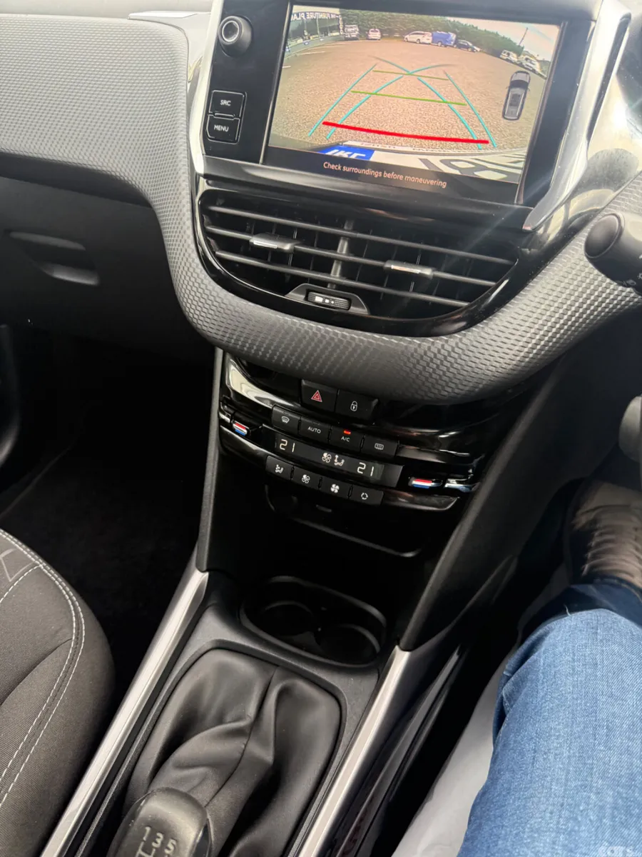 Peugeot 2008 Estate, Petrol, 2018, Green
