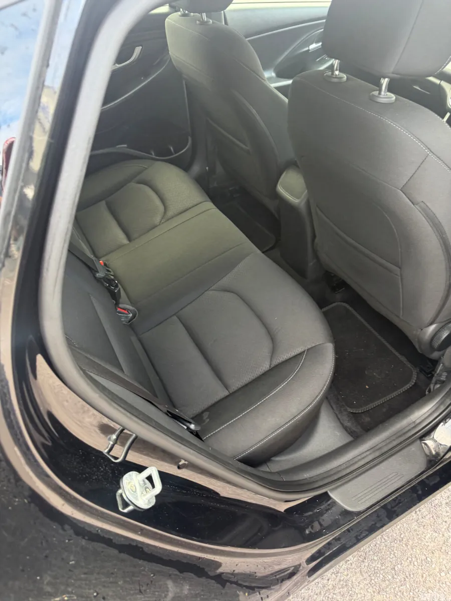 Hyundai i30 Hatchback, Petrol, 2019, Black