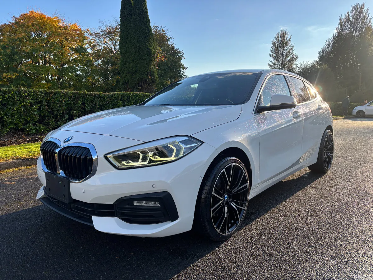 BMW 1-Series Hatchback, Diesel, 2022, White