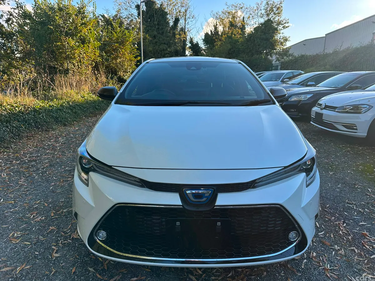Toyota Corolla Estate, Petrol Hybrid, 2020, White