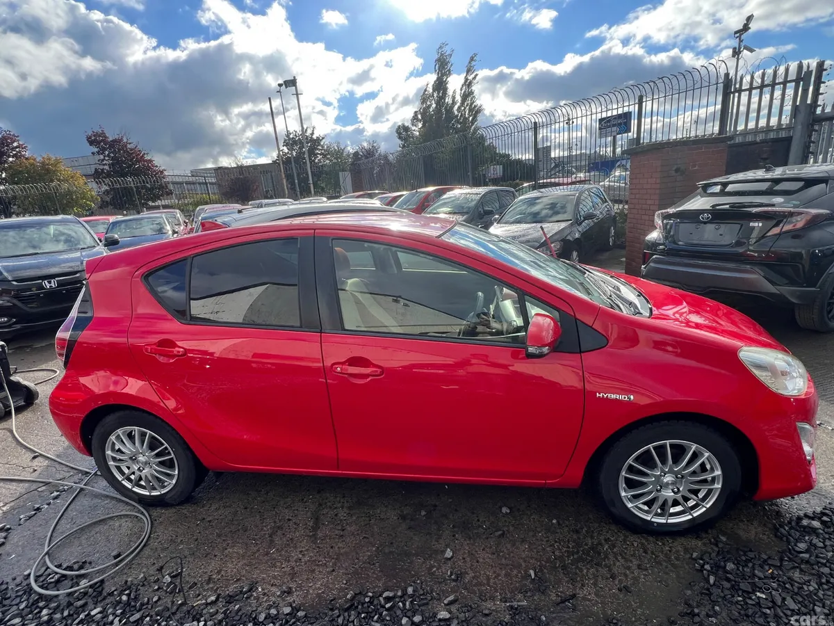 Toyota Aqua Hatchback, Petrol Hybrid, 2015, Red