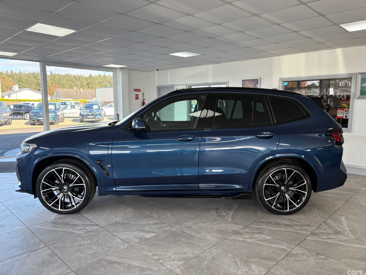 BMW X3 SUV, Petrol Hybrid, 2023, Blue