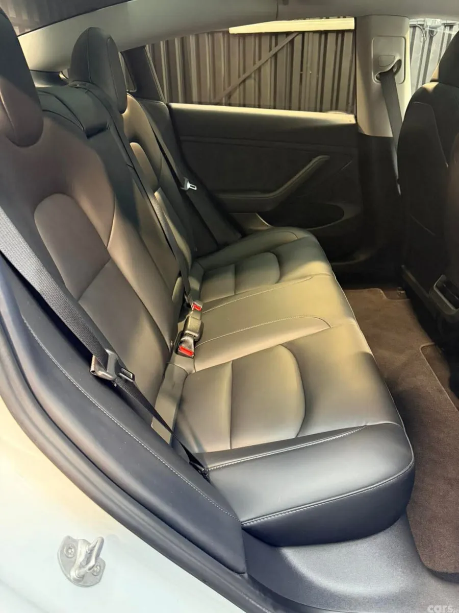 Tesla Model 3 Saloon, Electric, 2021, White