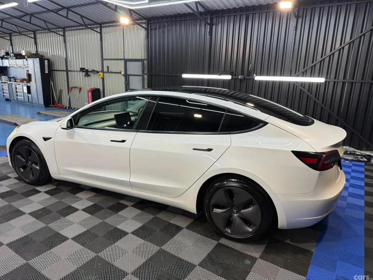 Tesla Model 3 Saloon, Electric, 2021, White