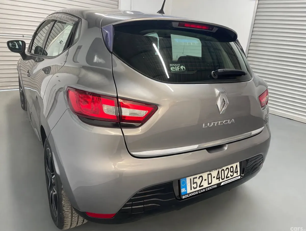 Renault Clio Hatchback, Petrol, 2015, Grey