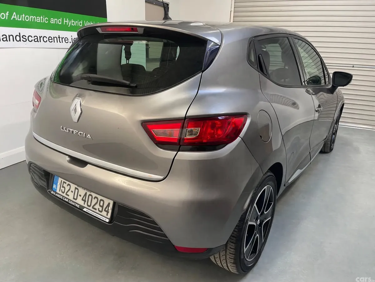 Renault Clio Hatchback, Petrol, 2015, Grey