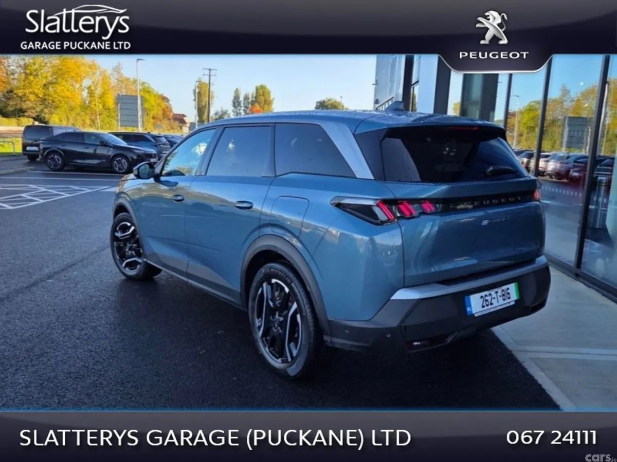 Peugeot 5008 SUV, Electric, 2026, Blue