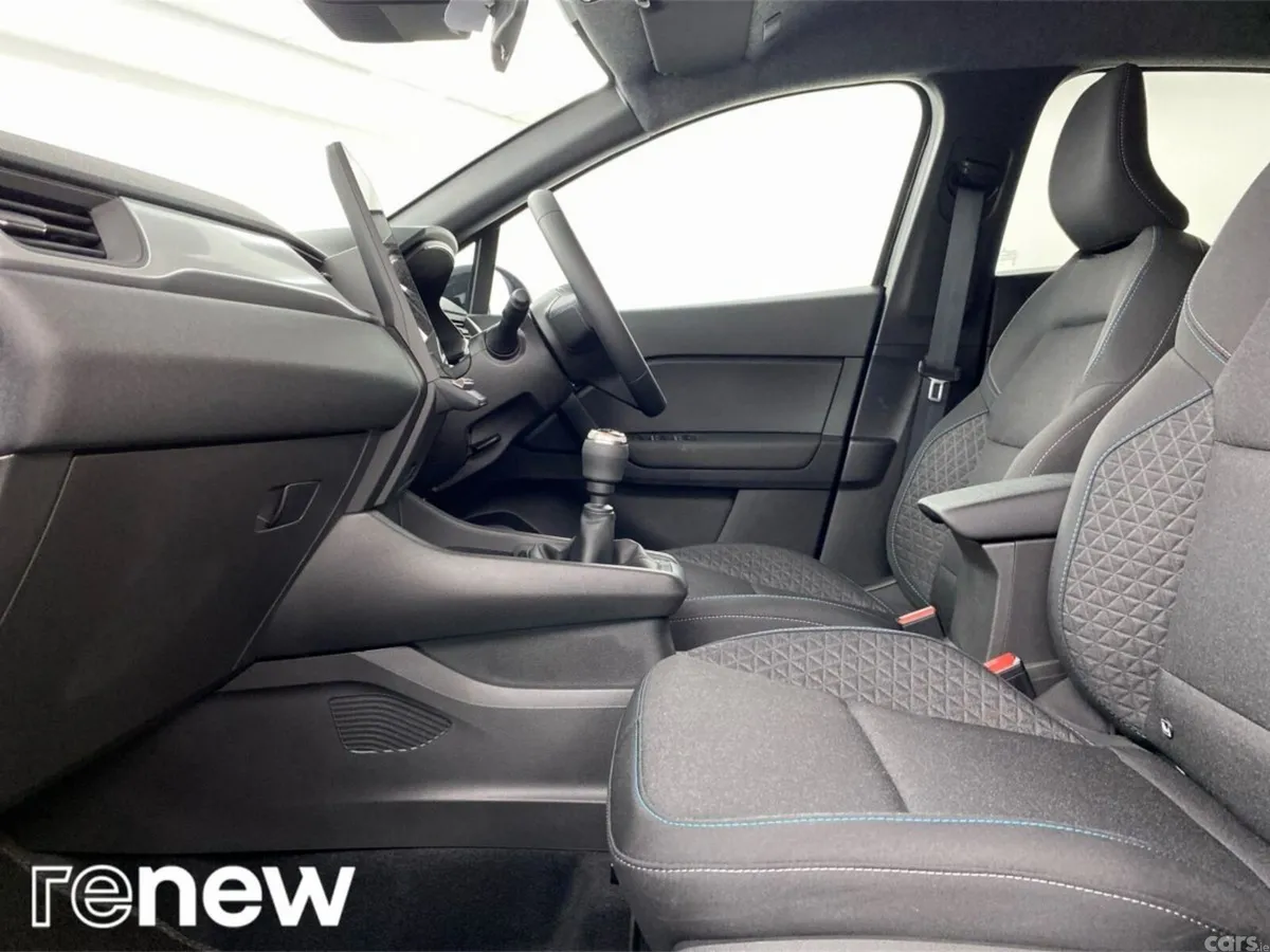 Renault Captur Hatchback, Petrol, 2026, Black
