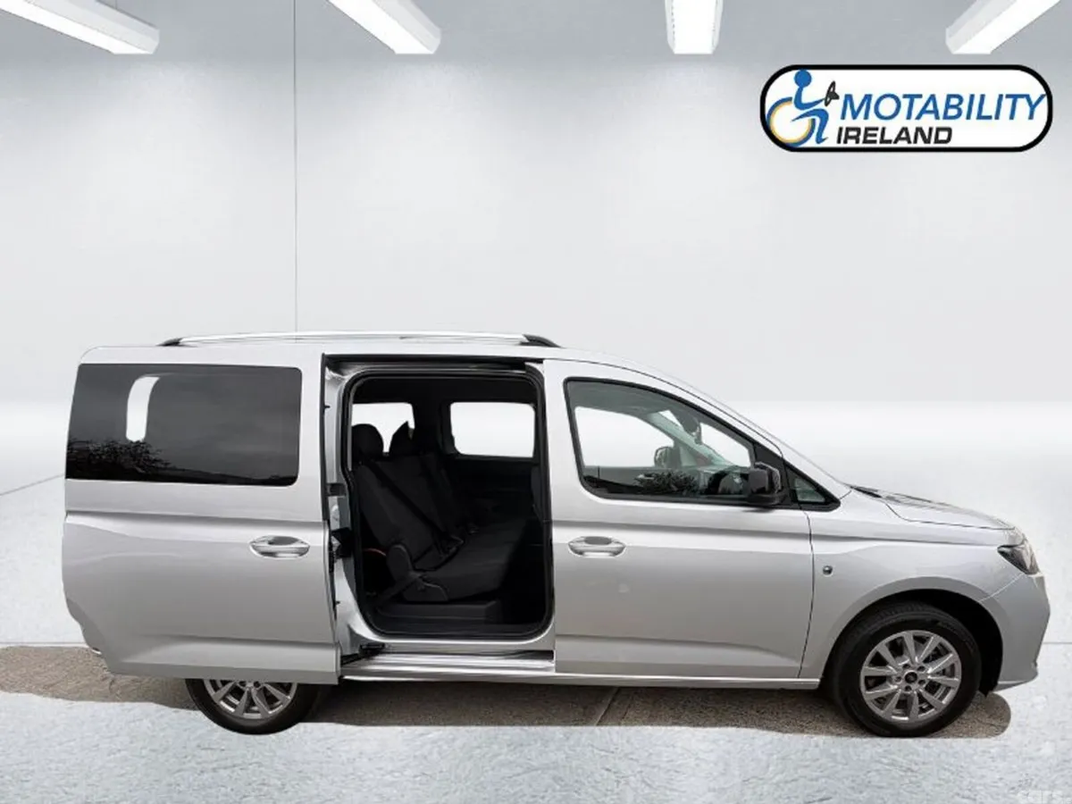 Ford Transit Connect MPV, Diesel, 2024, Silver