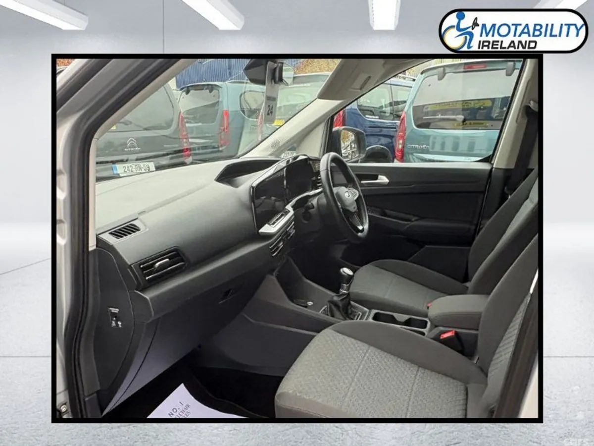 Ford Transit Connect MPV, Diesel, 2024, Silver