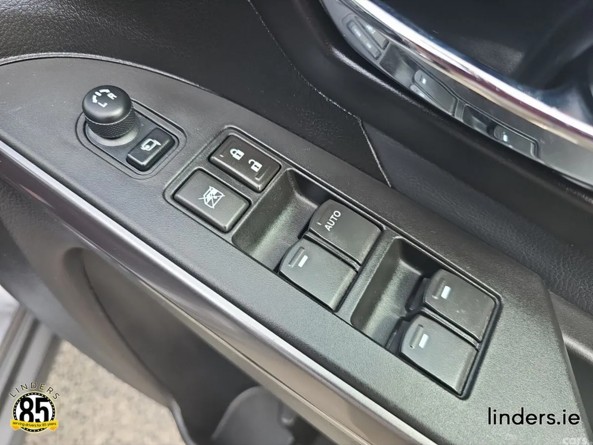 Suzuki SX4 S-Cross Hatchback, Petrol, 2023, Grey