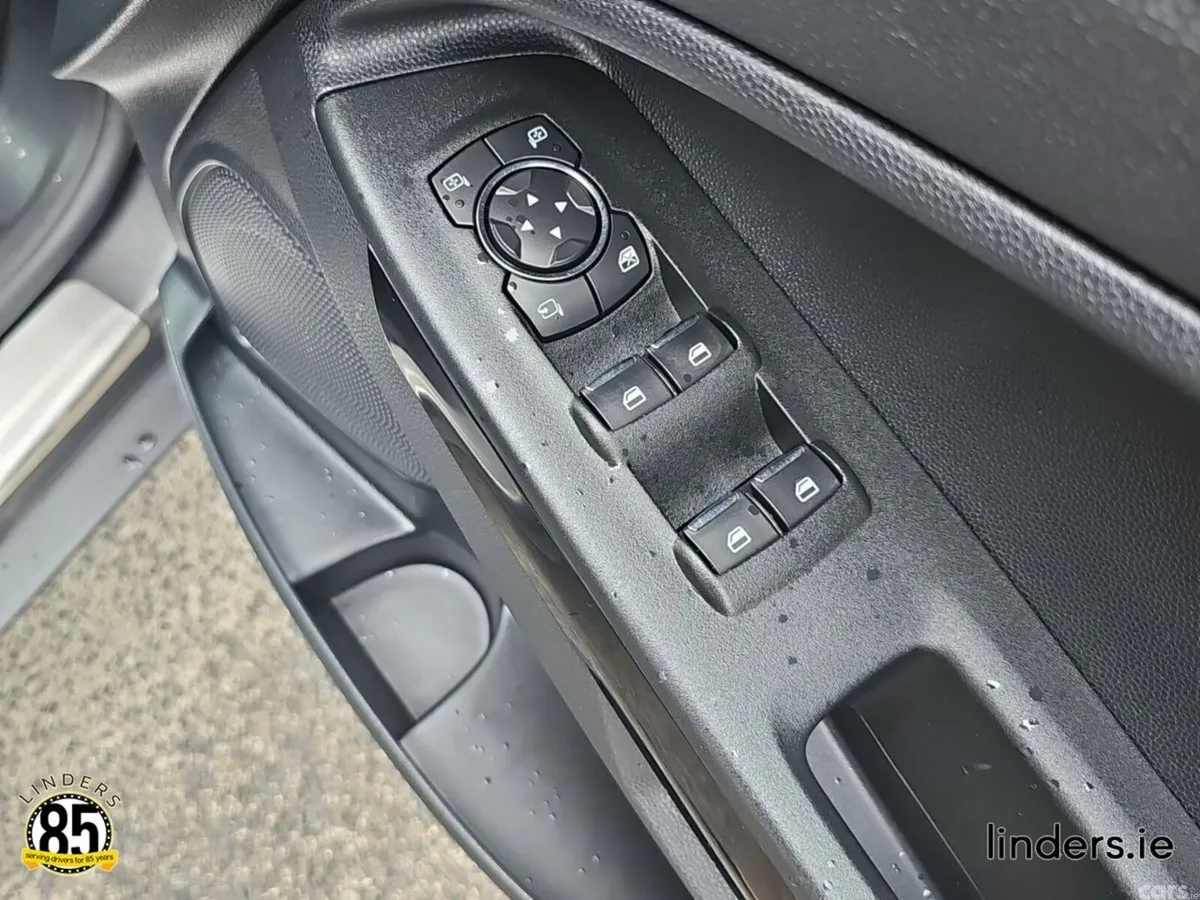 Ford EcoSport SUV, Petrol, 2020, Grey